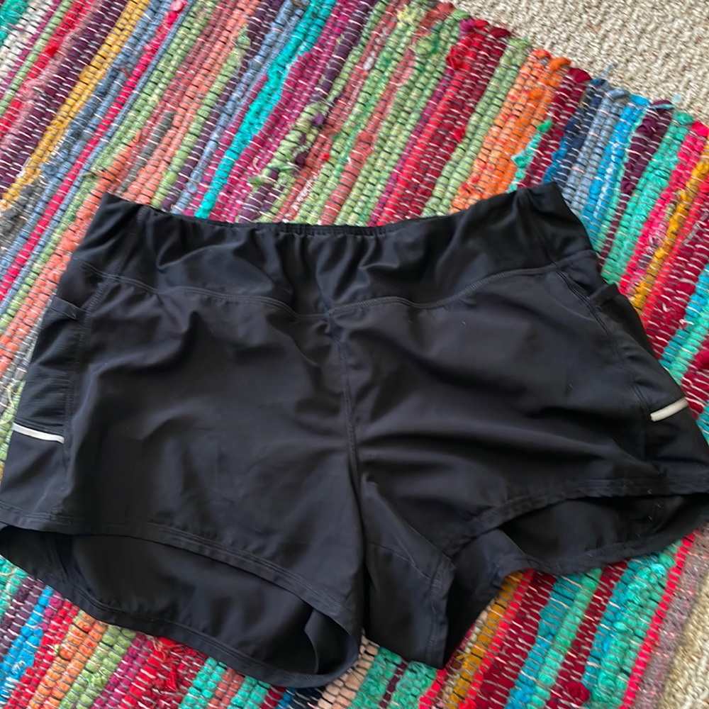 black athletic shorts xl
